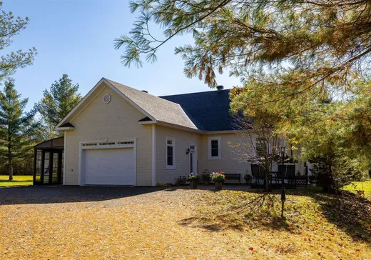 House for sale - 1060 Rue des Tourterelles, Magog, J1X 3W2