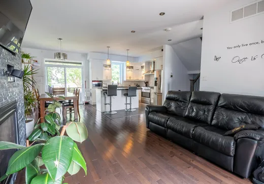 Maison à vendre - 16 Rue Fortin, Montréal (Centreville), J0L 2N0