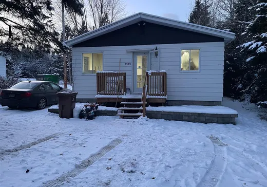 Bungalow for sale - 1989 Ch. de Notre-Dame-de-la-Merci, Laval (Sainte-Rose), J0T2A0