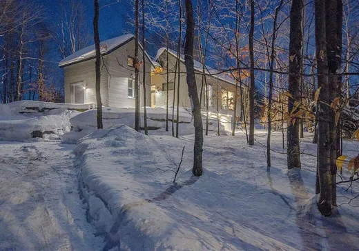 Bungalow à vendre - 95 Rue Academy, Sutton, J0E2K0