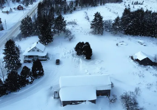 Maison à vendre - 223 Ch. de la Coulée-Carrier, Matane, G0J 3C0