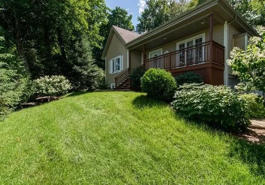 Maison à étages à vendre - 51 Ch. de Fribourg, Saint-Sauveur, J0R1R2