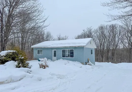 Chalet à vendre - 7 Rue de Laredo, Grenville, J0V1B0