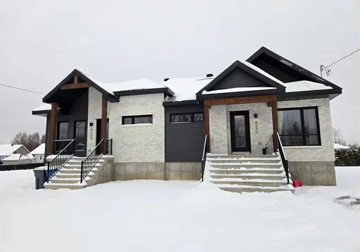 Bungalow à vendre - 8224 Rue André-Cyrenne, Bécancour, G9H5E8