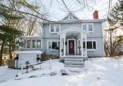 Two or more stories for sale - 19 Rue Clough, Lennoxville, J1M1V7