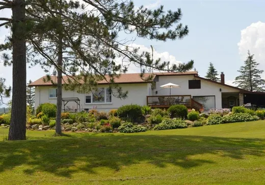 Fermette à vendre - 508A Route de Mansonville, Mansonville, J0E 1X0