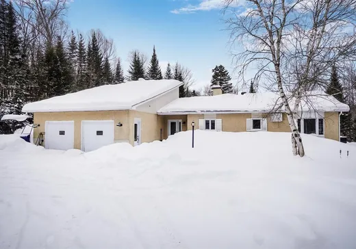 Bungalow à vendre - 1820 Av. A.-Bertrand, St-Adolphe d'Howard, J0T2B0