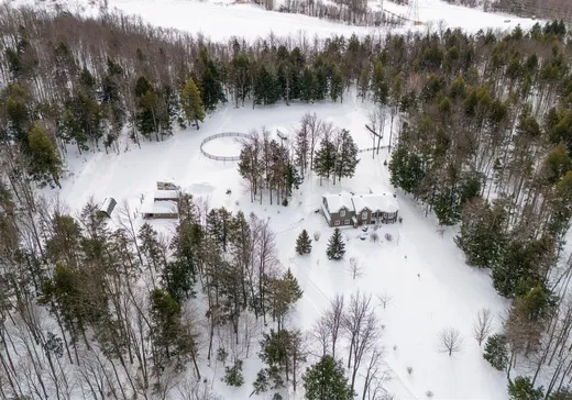 Maison à vendre - 10 Ch. Montplaisir, Magog, J0B 2C0