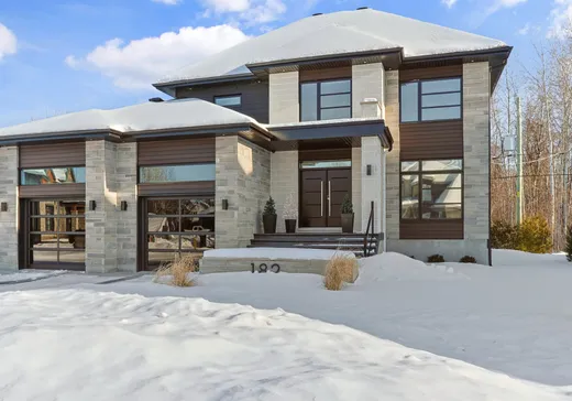 Maison à étages à vendre - 182 6e Avenue, Saint-Zotique, J0P1Z0