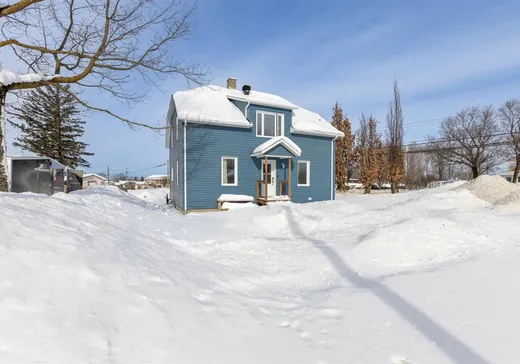 Maison à vendre - 13 Boul. Alphonse-Desjardins, St-Anselme, G0R 2N0