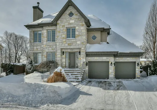 Two or more stories for sale - 3088 Place des Vents, Sainte-Marthe-sur-le-Lac, J0N1P0