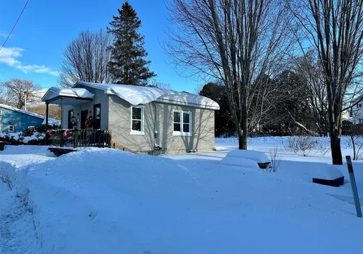 House for sale - 672 Rue Chevrier, Lachute, J8H 1S8