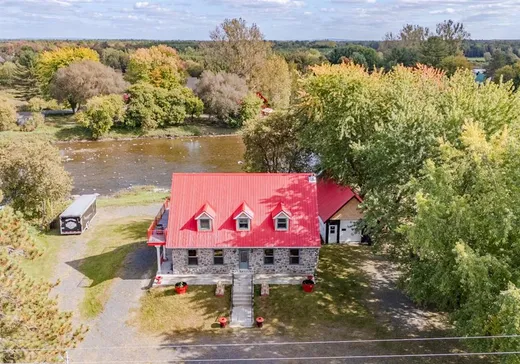 Maison à étages à vendre - 59 Rue Principale, Sainte-Clotilde-de-Horton, J0A1H0