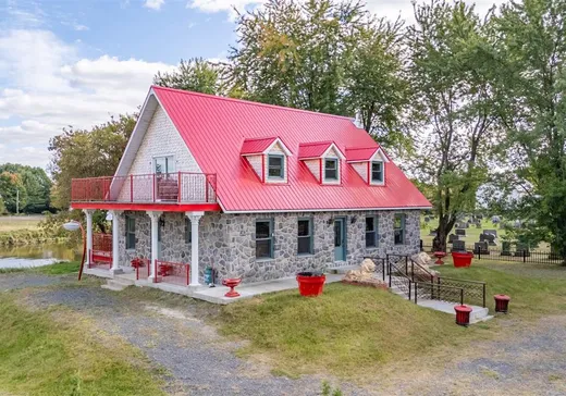 Maison à vendre - 59 Rue Principale, Sainte-Clotilde-de-Horton, J0A 1H0