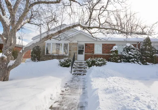 Bungalow à vendre - 1805 Place Dutrisac, Montréal (Saint-Laurent), H4L1G1