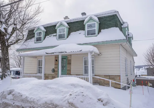 Maison à étages à vendre - 834 Av. Ste-Thérèse, Saint-Joseph-de-Beauce, G0S2V0