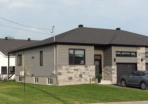 Maison à étages à vendre - 81 Rue Bilodeau, Plessisville, G6L0J9