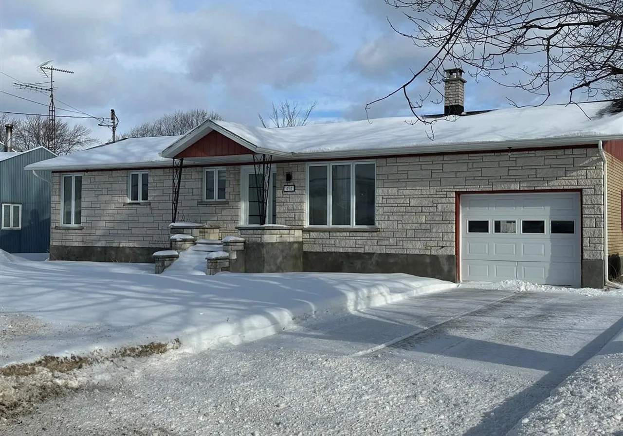 Chalet à vendre - 454 Rue Principale, Saint-Luc-de-Vincennes, G0X 3K0