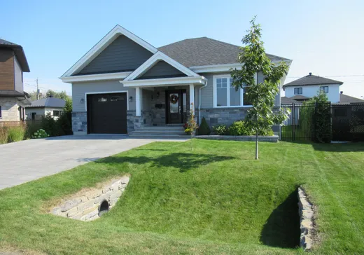 Maison à vendre - 856 Rue Fluet, Salaberry-de-Valleyfield, J6S 0E1