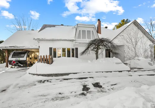 Maison à étages à vendre - 1678 Ch. du Lac-St-Louis, Léry, J6N1B3