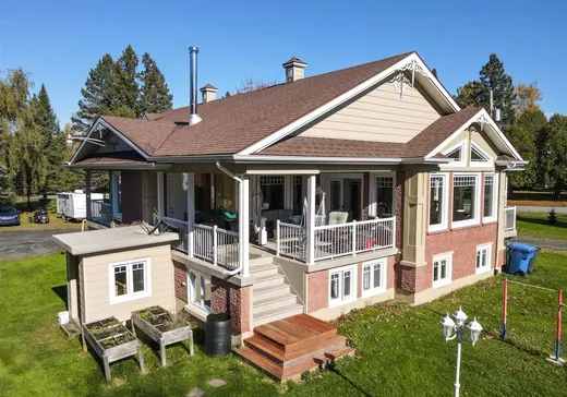 Bungalow for sale - 11720 52e Avenue, Montreal (Downtown), G5Y5B9
