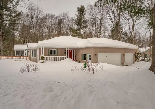 Bungalow à vendre - 2488 Place du Cumberland, Saint-Lazare, J7T3B1