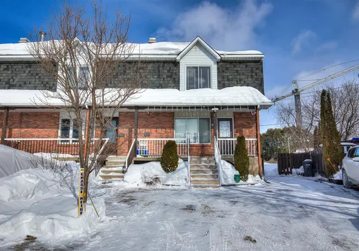 Two or more stories for sale - 388 Rue Raymond-Casgrain, Laval (Laval-des-Rapides), H7N5N3