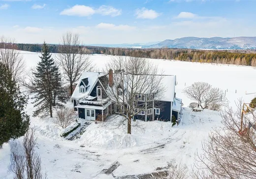 House for sale - 4635 Route 143, Hatley, J0B 4B0