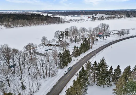 Maison à vendre - 1430 Ch. du Golf O., Drummondville, J2B 8A8