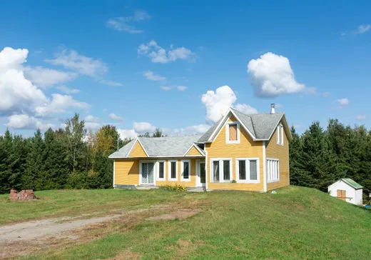 Hobby Farm for sale - 865-865A 8e Rang, Saint-Félix-de-Kingsey, J0B 2T0
