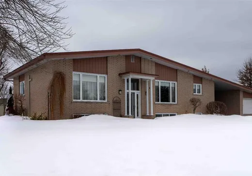 House for sale - 1326 2e Avenue, Acton Vale, J0H 1A0