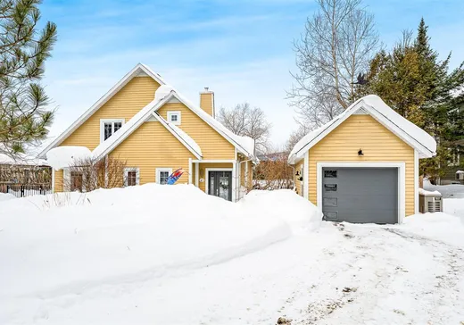 Maison à vendre - 43 Rue du Roitelet, Orford, J1X 7N2