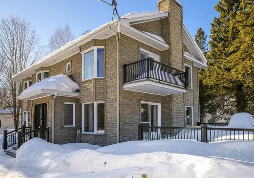 Maison à étages à vendre - 28 Ch. Richard, Saint-Sauveur, J0R1R2