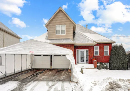 Two or more stories for sale - 256 Rue Robert-Cliche, Repentigny, J5Z5E7