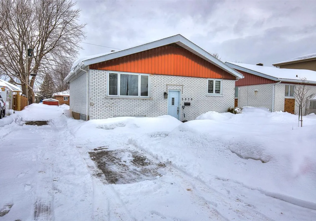 Chalet à vendre - 5970 Rue Agathe, Brossard, J4Z 1C8