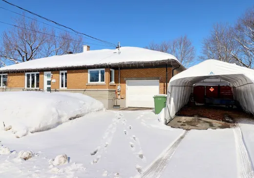 Maison à étages à vendre - 11 Rue Bouffard, Victoriaville, G6P1V2