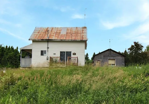 Maison à étages à vendre - 245 Route des Érables, Témiscouata-sur-le-Lac, G0L1E0