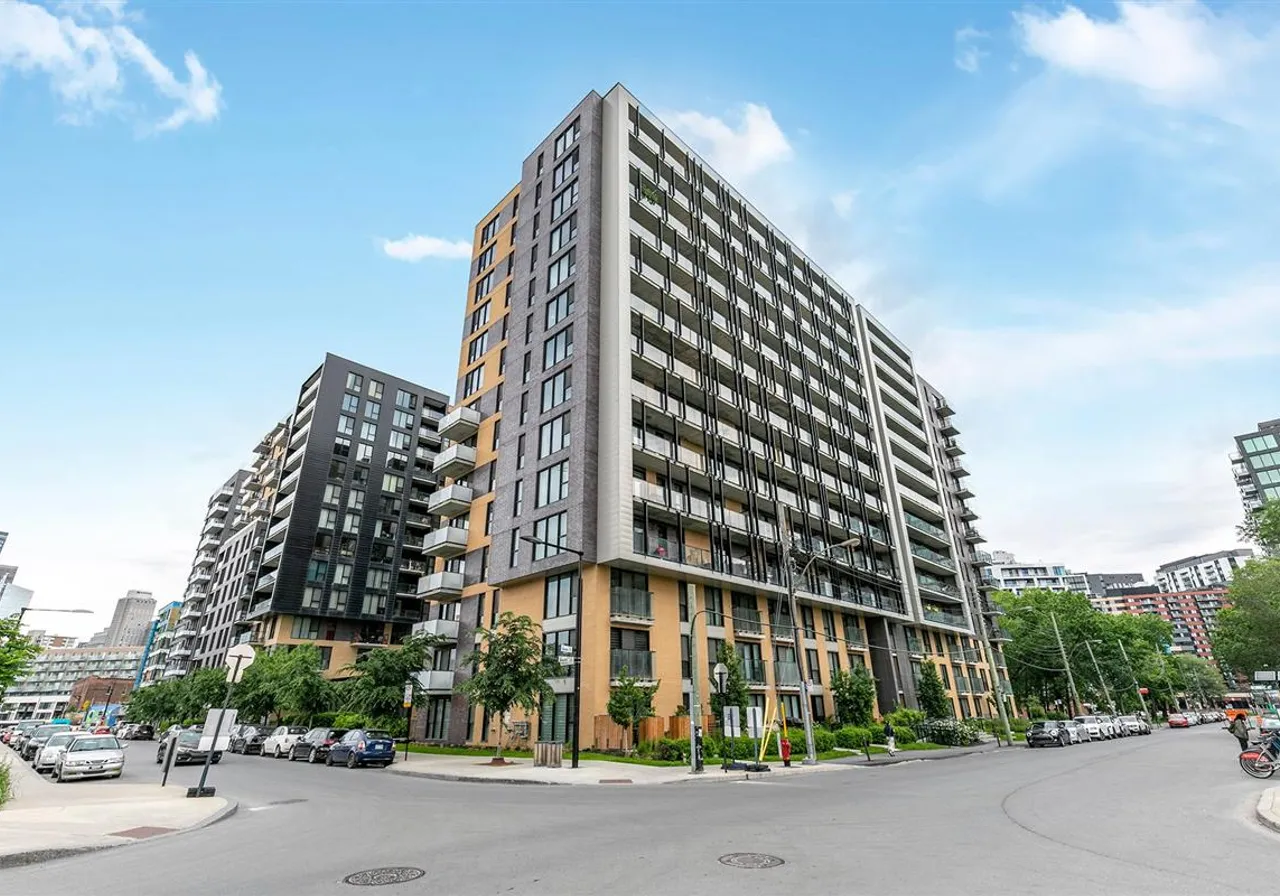 Condo for sale - 1375 Rue des Bassins, Montreal (Downtown), H3C 1W3