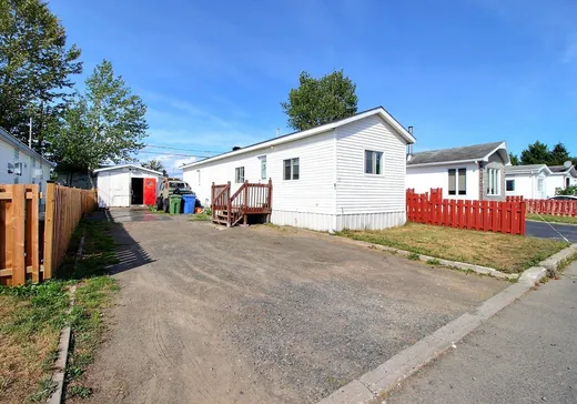 Maison à étages à vendre - 10 Rue des Moyacs, Sept-Îles, G4S1K3