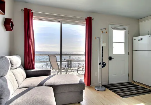 Maison à vendre - 389 Rue des Campeurs, Sept-Îles, G0G 1H0