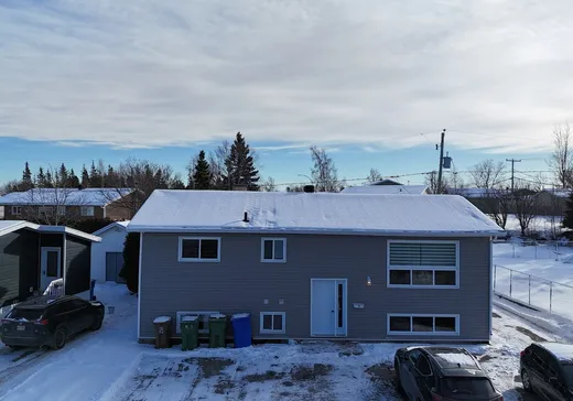 Maison à étages à vendre - 18 Rue Élie-Rochefort, Port-Cartier, G5B1M9