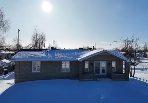 Maison à étages à vendre - 58 Rue de la Rivière, Port-Cartier, G5B1P8
