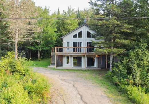 Maison à étages à vendre - 415 Rue du Moulin, St-Jean-De-Matha, J0K1Y0