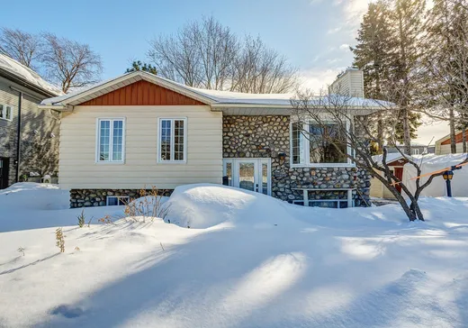 Bungalow à vendre - 5055 Rue Cornwall, St-Hubert, J3Y2S8