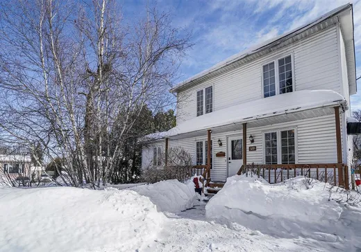 Two or more stories for sale - 329 22e Avenue, L'Île-Perrot, J7V4P2