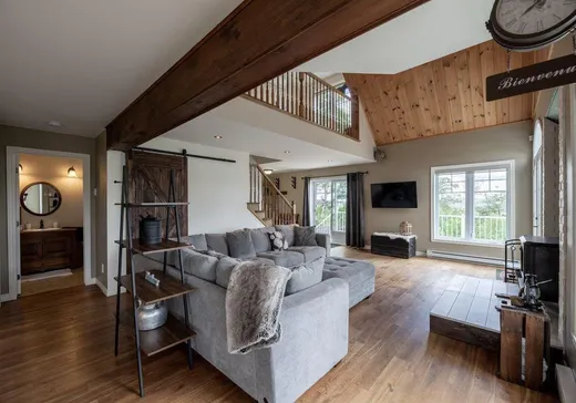 Chalet à vendre - 51-53 Rue des Albatros, Saint-Michel-des-Saints, J0K3B0