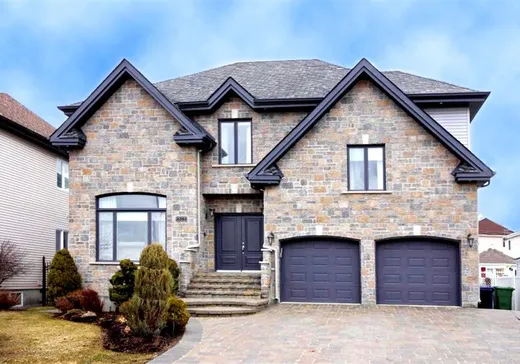Maison à étages à vendre - 3361 Boul. Pie-IX, Laval (Duvernay), H7C2S5
