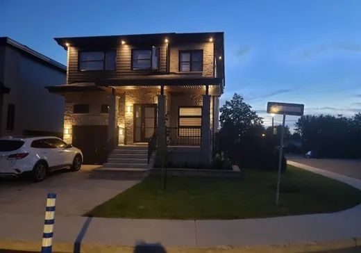 Two or more stories for sale - 2003 Rue Philippe-Dolbec, Laval (Sainte-Rose), H7L0J6