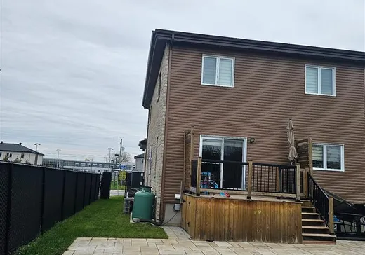 Maison à vendre - 2003 Rue Philippe-Dolbec, Laval (Sainte-Rose), H7L 0J6