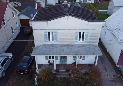 Maison à vendre - 15 Rue Laroche, Lanoraie, J0K 1E0